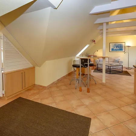 Villa Malepartus - Penthouse 09 Binz